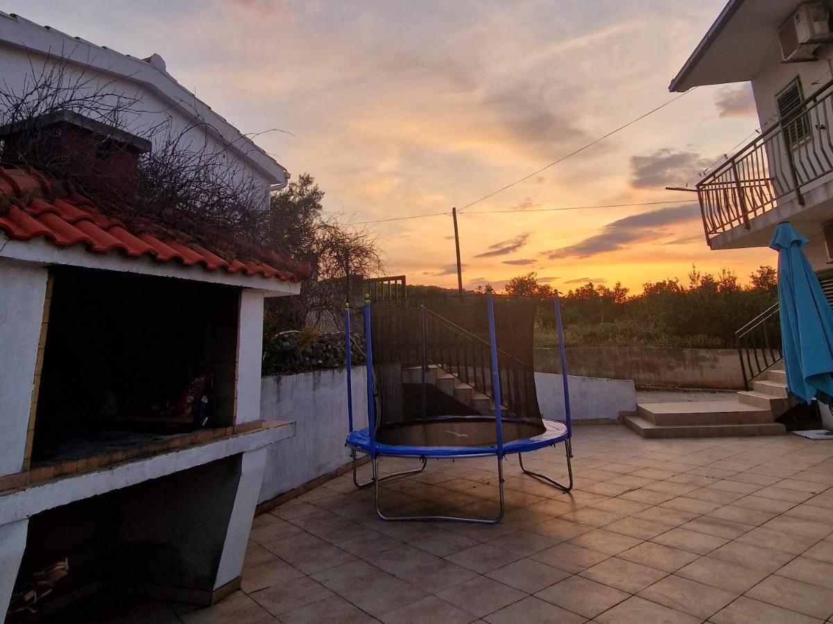 Holiday Home Nino With Amazing Swimming Pool Слатине Экстерьер фото