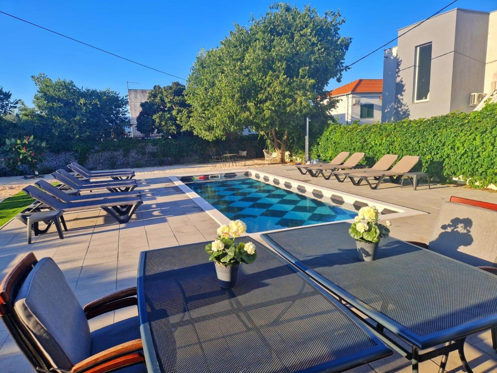 Holiday Home Nino With Amazing Swimming Pool Слатине Экстерьер фото